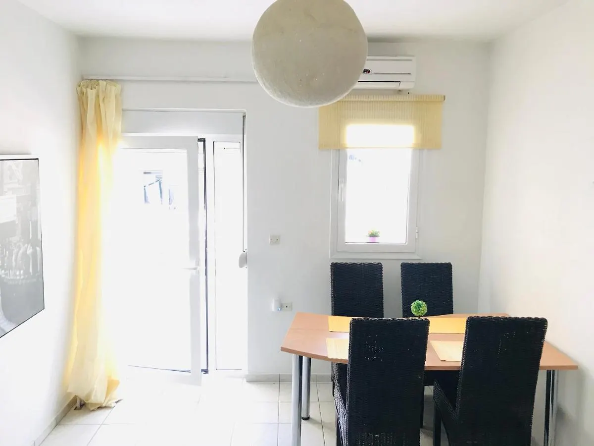 Korona Beach Apartments I Rethimno Grækenland