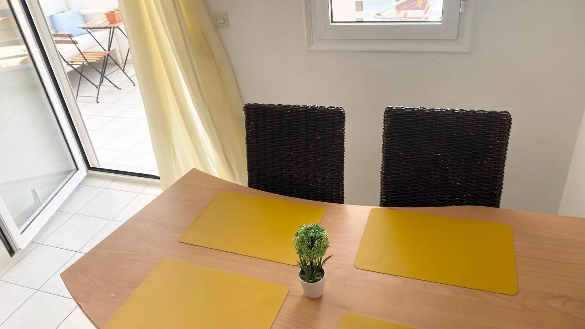 Korona Beach Apartments I Rethimno 0*,  Grækenland